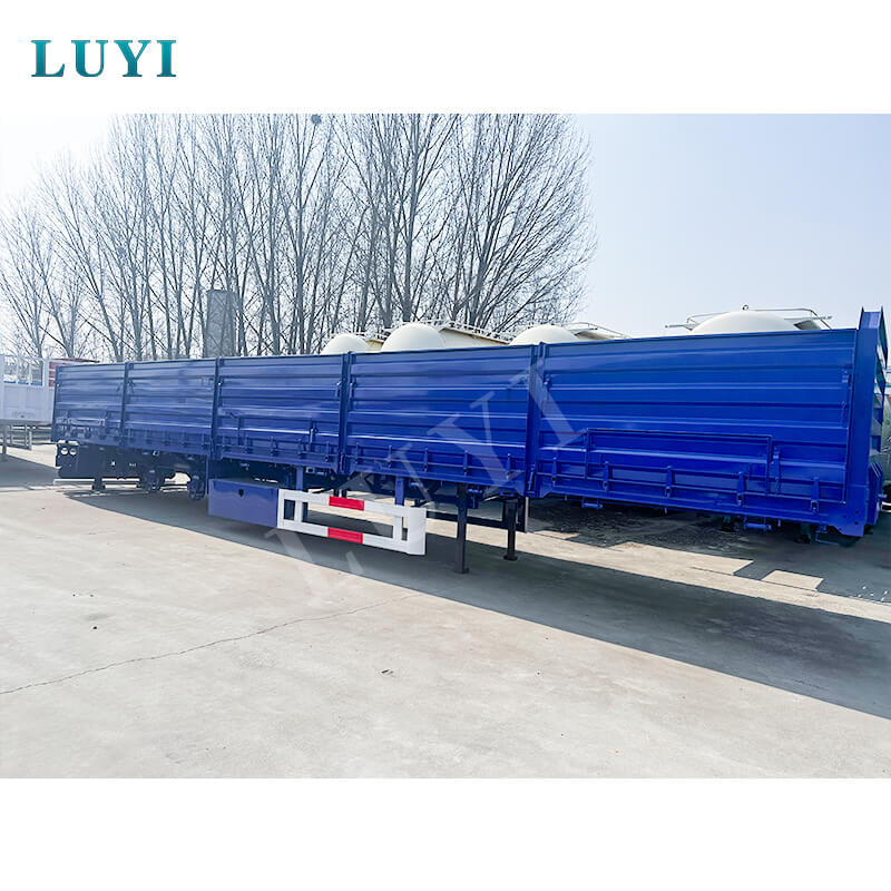 Třínápravový odnímatelný návěs s bočním panelem Luyi úspěšně odeslán do Zambie, čímž se prohloubila logistická spolupráce mezi Čínou a Afrikou