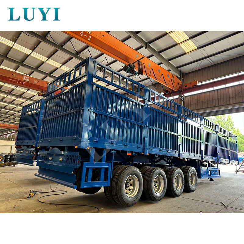 Nové posílení přeshraniční logistiky: pětinápravové návěsy s bočními stěnami úspěšně dodané na Madagaskar, posílení vazeb mezi Čínou a Afrikou v oblasti nákladní dopravy