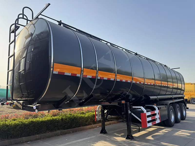 Transportní tanker 3 nápravy asfaltů