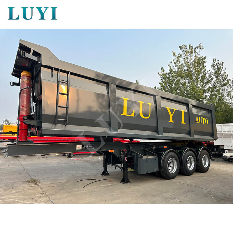 Prodám 3nápravový hydraulický návěs se zadním sklápěním