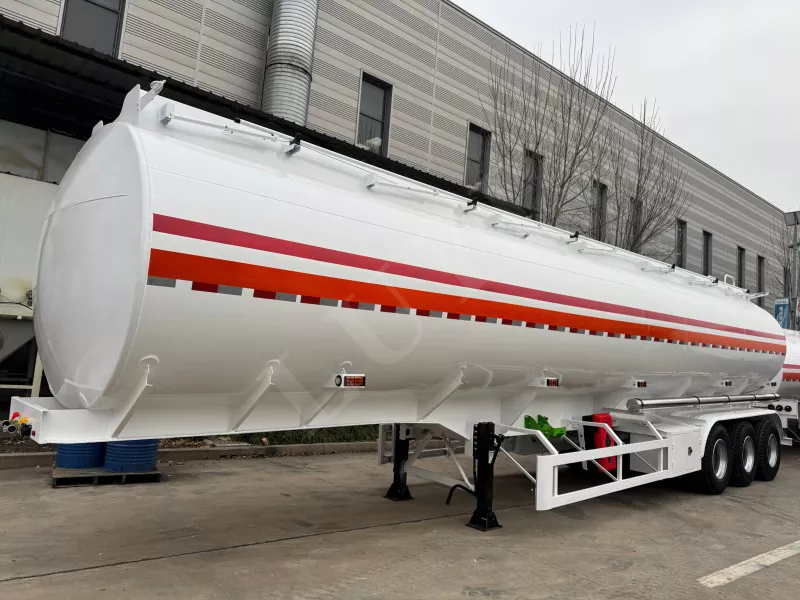 Návěs tankeru 40000 litrů