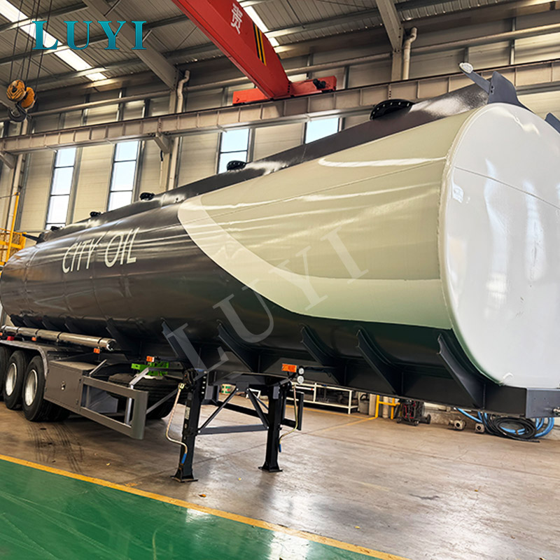 Tovární cena LUYI Třínápravový návěs s nádrží na olej 40 000 litrů Tovární cena LUYI Třínápravový návěs s nádrží na olej 40 000 litrů