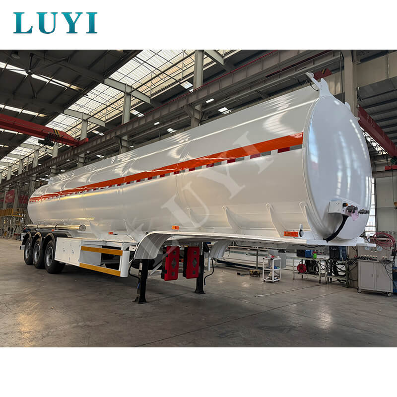 Podpora růstu Portugalska: Proč si evropský lídr v oblasti logistiky vybral Luyi Auto pro přepravu těžkých strojů