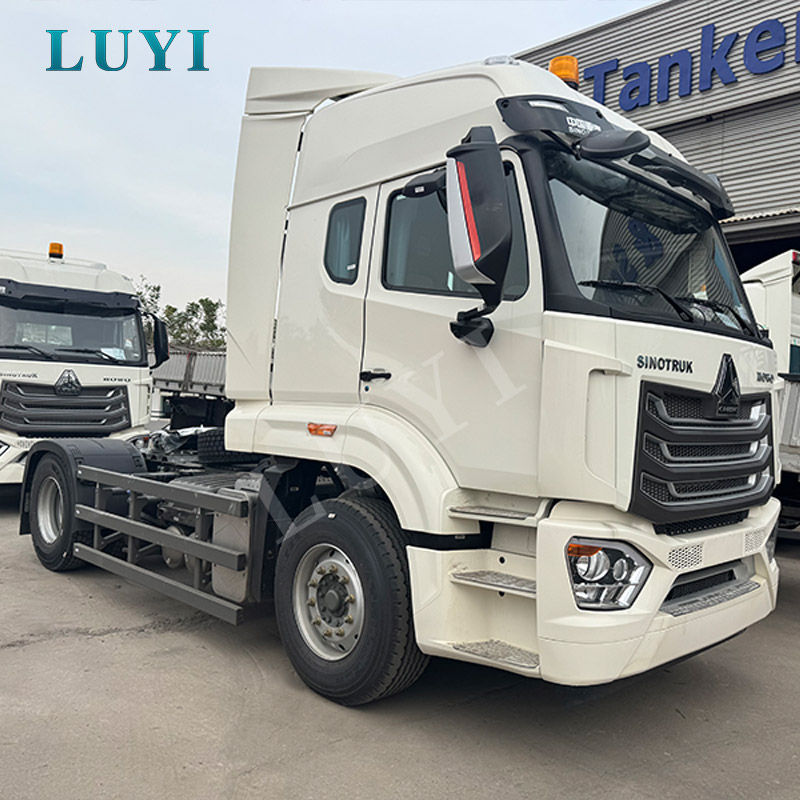 Tahač SINOTRUK HOWO řady 7 6x4: Spolehlivý dříč pro váš vozový park